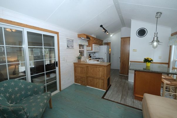 Interior, Kitchen, Pendant Lights, Wood Texture Flooring