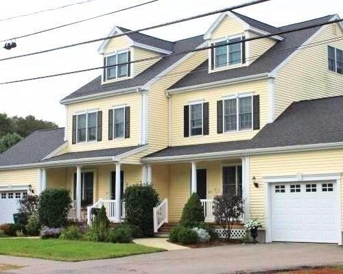 Attached, Exterior, Facade, Farmhouse