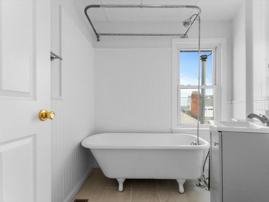 Bathroom, Free Standing Baths, Interior