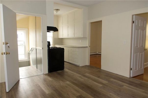 Interior, Kitchen, Pendant Lights, Wood Texture Flooring