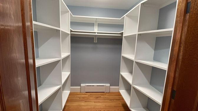 Interior, Walk-in Closets, Wood Texture Flooring