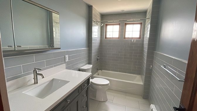 Bathroom, Interior, Recessed Lighting