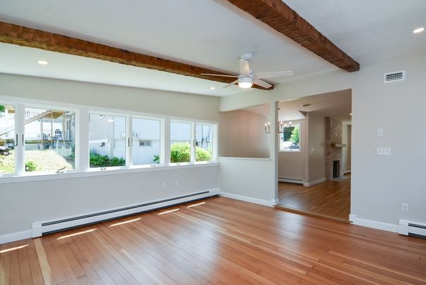 Empty room, Interior, Recessed Lighting, Wooden Beams, Wood Texture Flooring