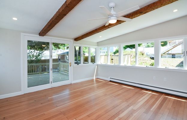 Empty room, Interior, Recessed Lighting, Wooden Beams, Wood Texture Flooring
