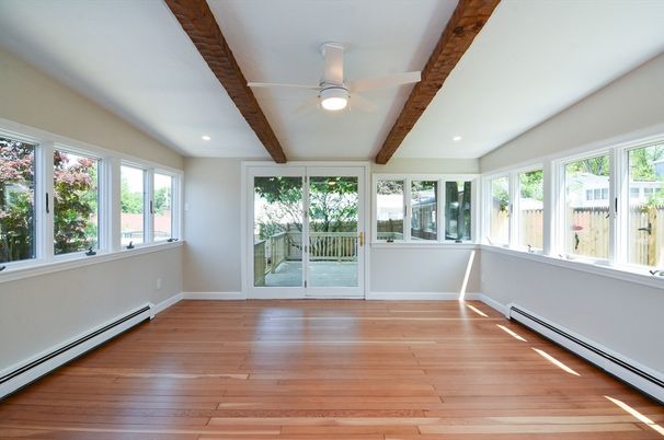 Empty room, Interior, Recessed Lighting, Wooden Beams, Wood Texture Flooring