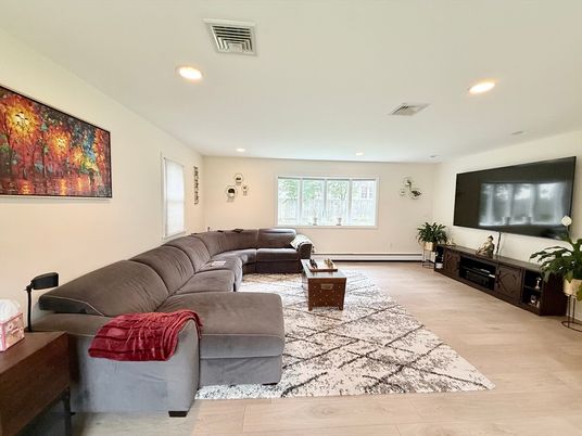 Interior, Living room, Recessed Lighting, Wood Texture Flooring