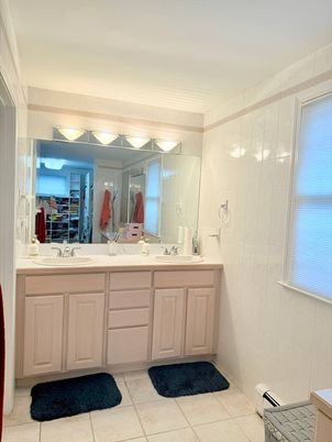 Bathroom, Dual Sink Vanities, Interior
