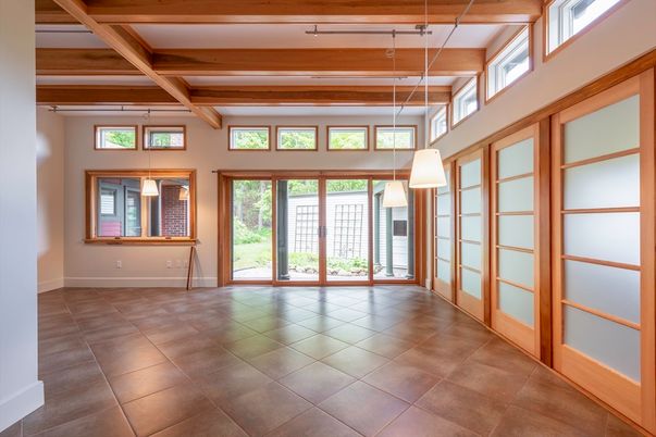 Empty room, Interior, Pendant Lights, Wooden Beams