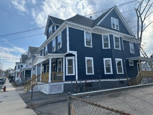 Exterior, Facade, Queen Anne Victorian