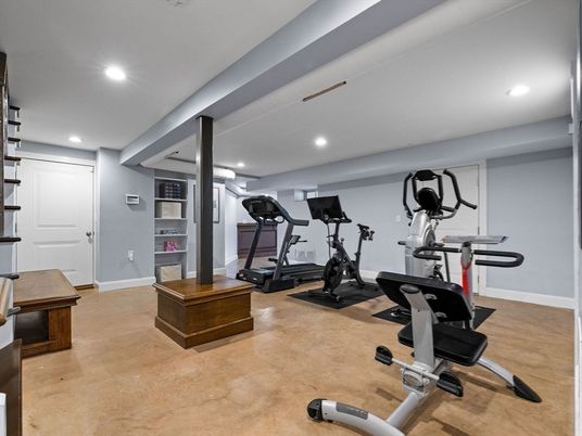 Fitness Equipment, Interior, Recessed Lighting