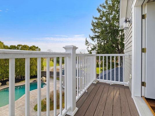 Exterior, Pool, Other