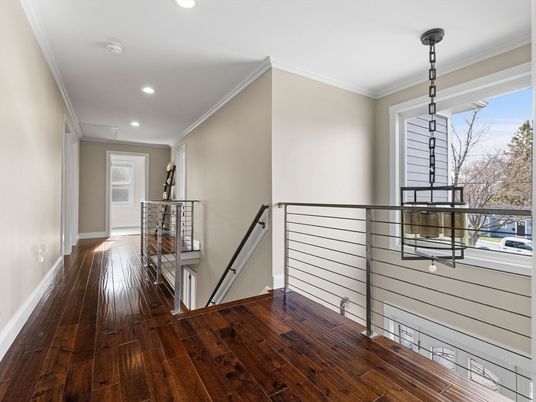 Interior, Pendant Lights, Recessed Lighting, Wood Texture Flooring