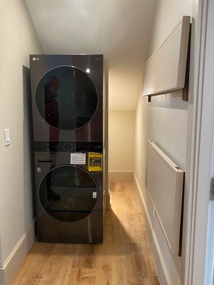 Interior, Utility Closets, Washer, Wood Texture Flooring