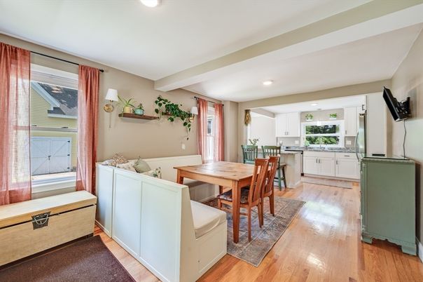 Dining room, Interior, Kitchen, Recessed Lighting, Wood Texture Flooring