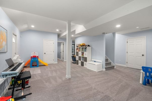 Interior, Piano, Recessed Lighting