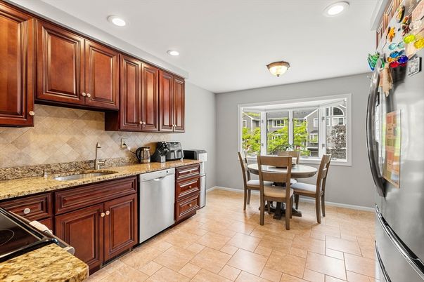 Dining room, Interior, Kitchen, Recessed Lighting