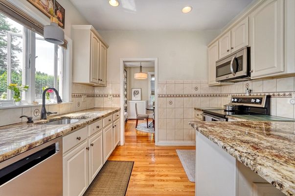 Interior, Kitchen, Pendant Lights, Recessed Lighting, Wood Texture Flooring