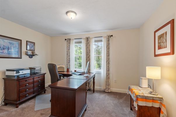 Home Office, Interior