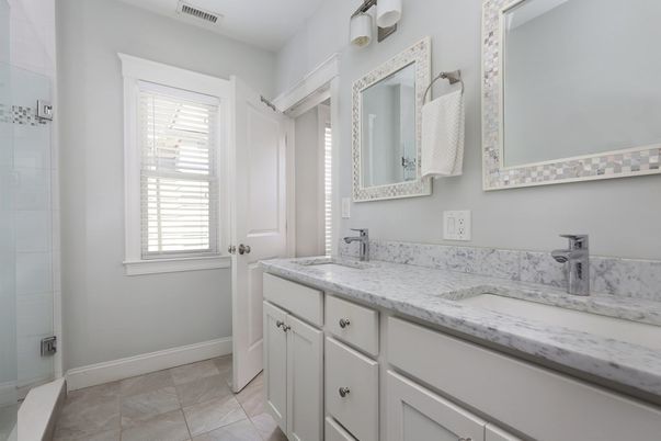 Bathroom, Dual Sink Vanities, Interior
