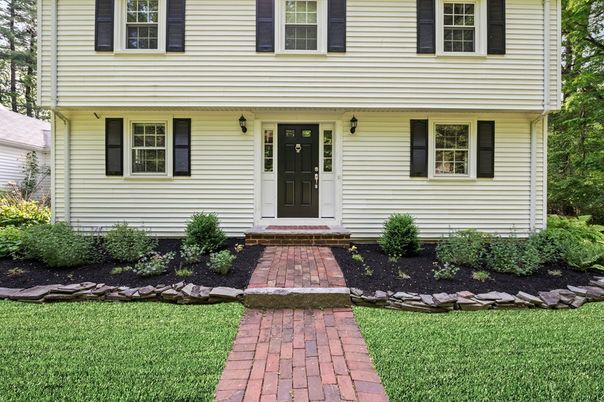Exterior, Facade, Cape Cod