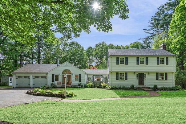 Attached, Backyard, Exterior, Facade, Georgian