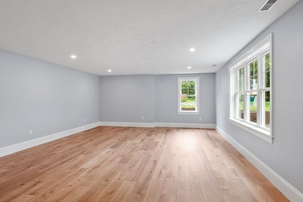 Empty room, Interior, Recessed Lighting, Wood Texture Flooring