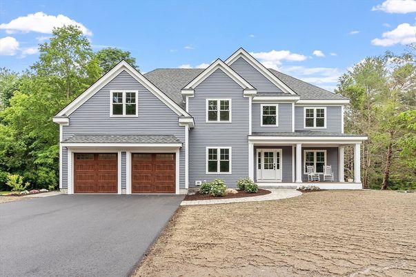 Attached, Exterior, Facade, Farmhouse
