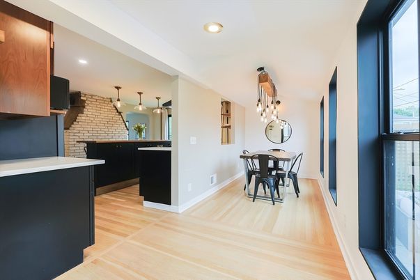 Dining room, Interior, Kitchen, Pendant Lights, Recessed Lighting, Wood Texture Flooring
