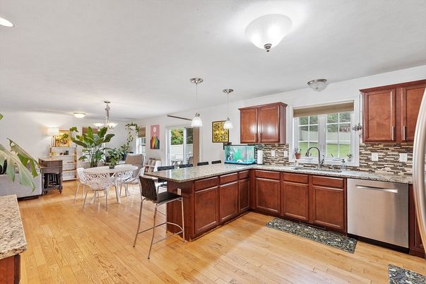 Dining room, Interior, Kitchen, Pendant Lights, Wood Texture Flooring