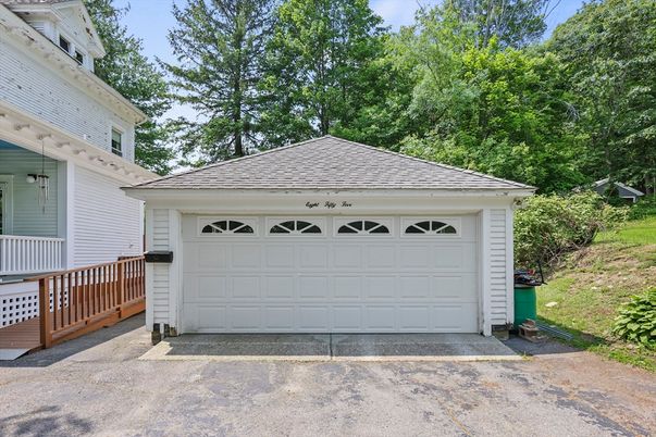 Detached Garage, Exterior
