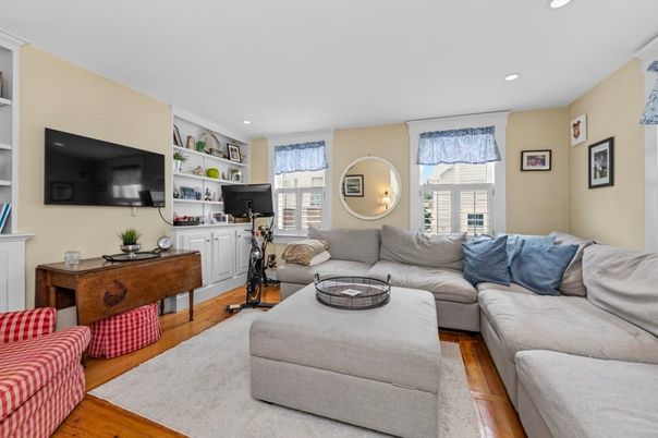 Home Office, Interior, Living room, Recessed Lighting, Wood Texture Flooring