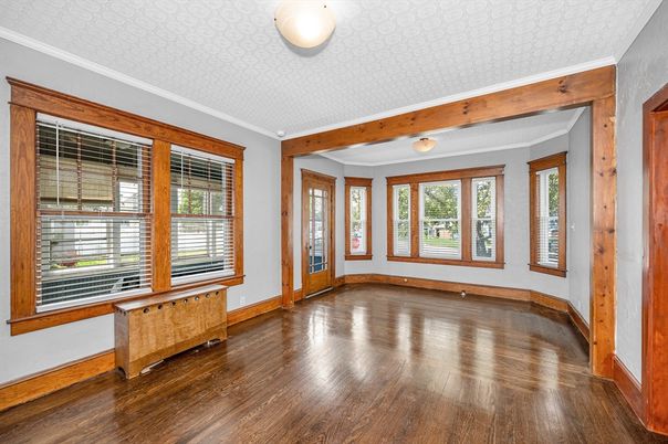 Empty room, Interior, Wooden Beams, Wood Texture Flooring
