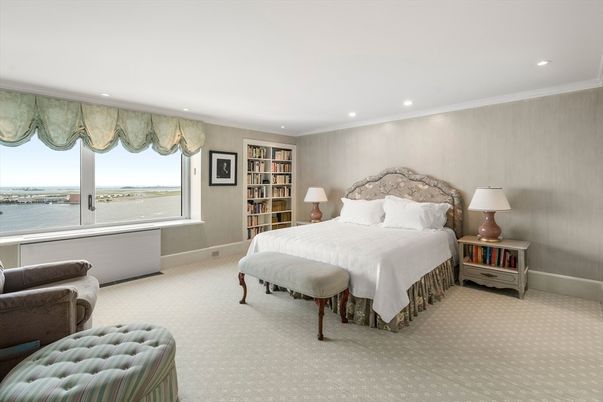 Bedroom, Interior, Recessed Lighting, Water
