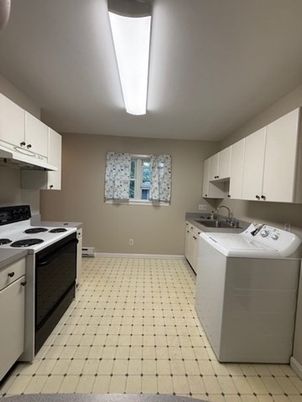 Interior, Kitchen, Washer