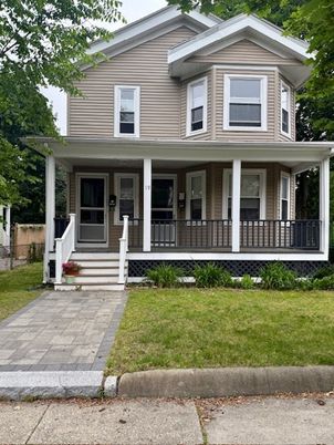 Exterior, Facade, American Craftsman
