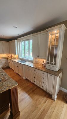 Interior, Kitchen, Recessed Lighting, Wood Texture Flooring