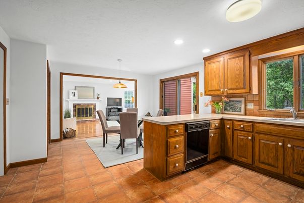 Dining room, Fireplace, Interior, Kitchen, Pendant Lights, Recessed Lighting