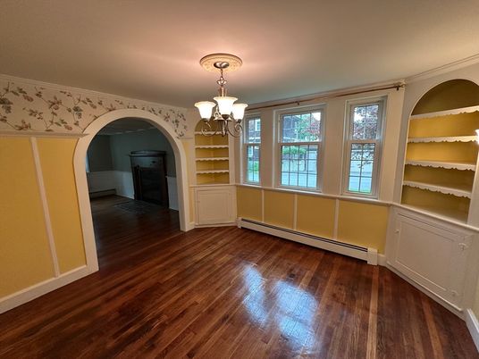 Chandelier, Fireplace, Interior, Wood Texture Flooring