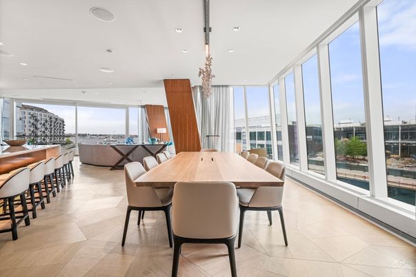 Dining room, Interior, Pendant Lights, Recessed Lighting