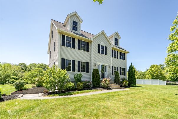 Backyard, Exterior, Facade, Georgian