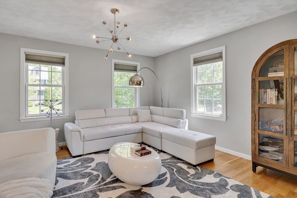 Interior, Living room, Pendant Lights, Wood Texture Flooring