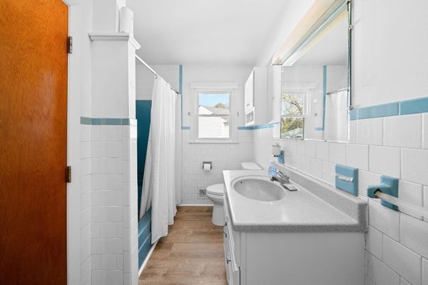 Bathroom, Interior, Wood Texture Flooring