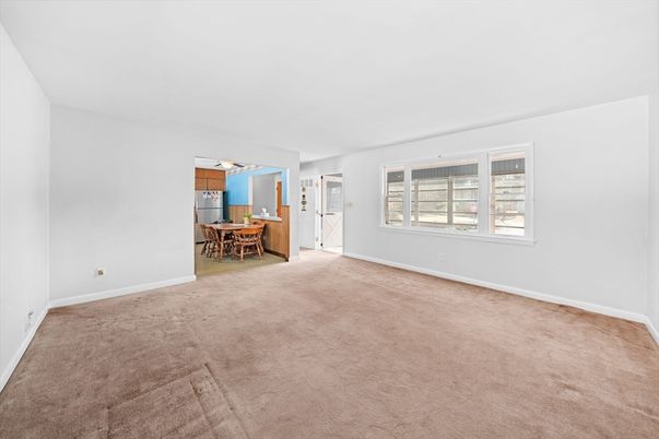 Dining room, Empty room, Interior