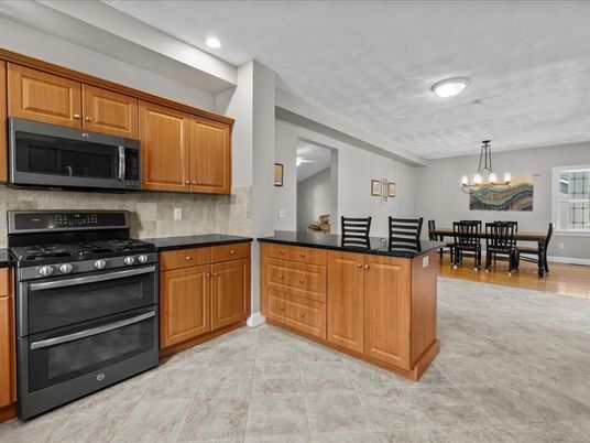 Chandelier, Dining room, Interior, Kitchen, Recessed Lighting, Wood Texture Flooring