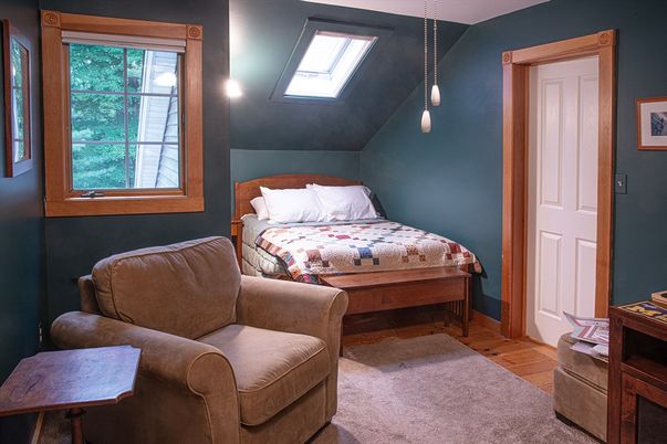 Bedroom, Interior, Pendant Lights, Wood Texture Flooring
