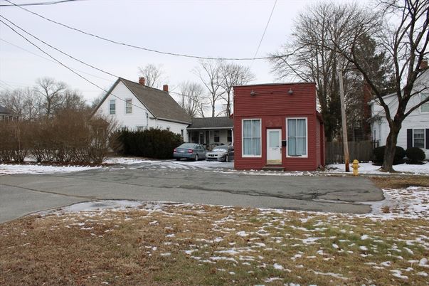 Exterior, Facade, Cape Cod