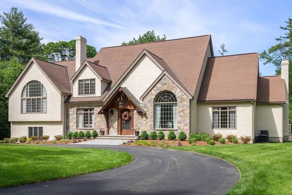 Exterior, Facade, Tudor Revival