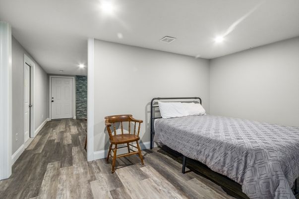 Bedroom, Interior, Recessed Lighting, Wood Texture Flooring