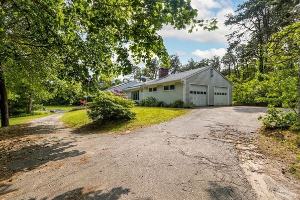 Backyard, Detached Garage, Exterior