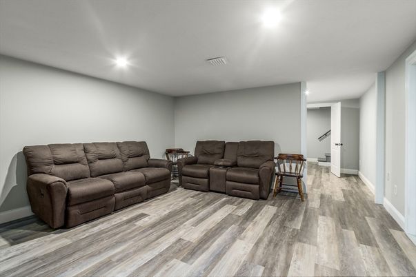 Interior, Living room, Recessed Lighting, Wood Texture Flooring
